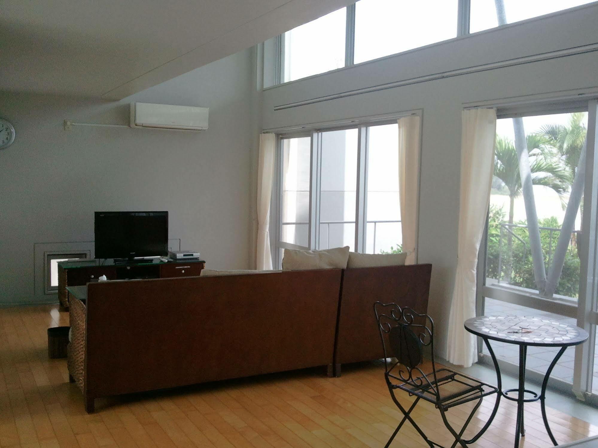 The Green Terrace Aparthotel Miyakojima  Εξωτερικό φωτογραφία